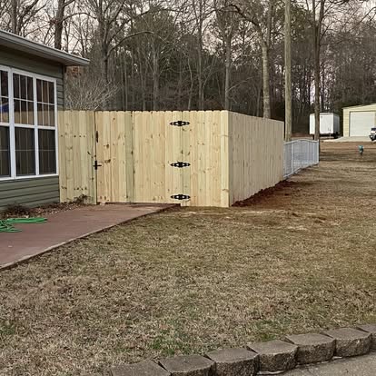 Guaranteed Fence and Deck project example