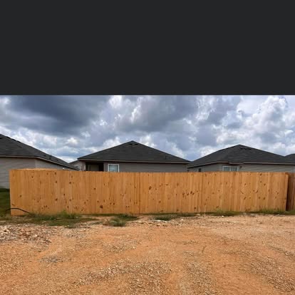 Guaranteed Fence and Deck project example